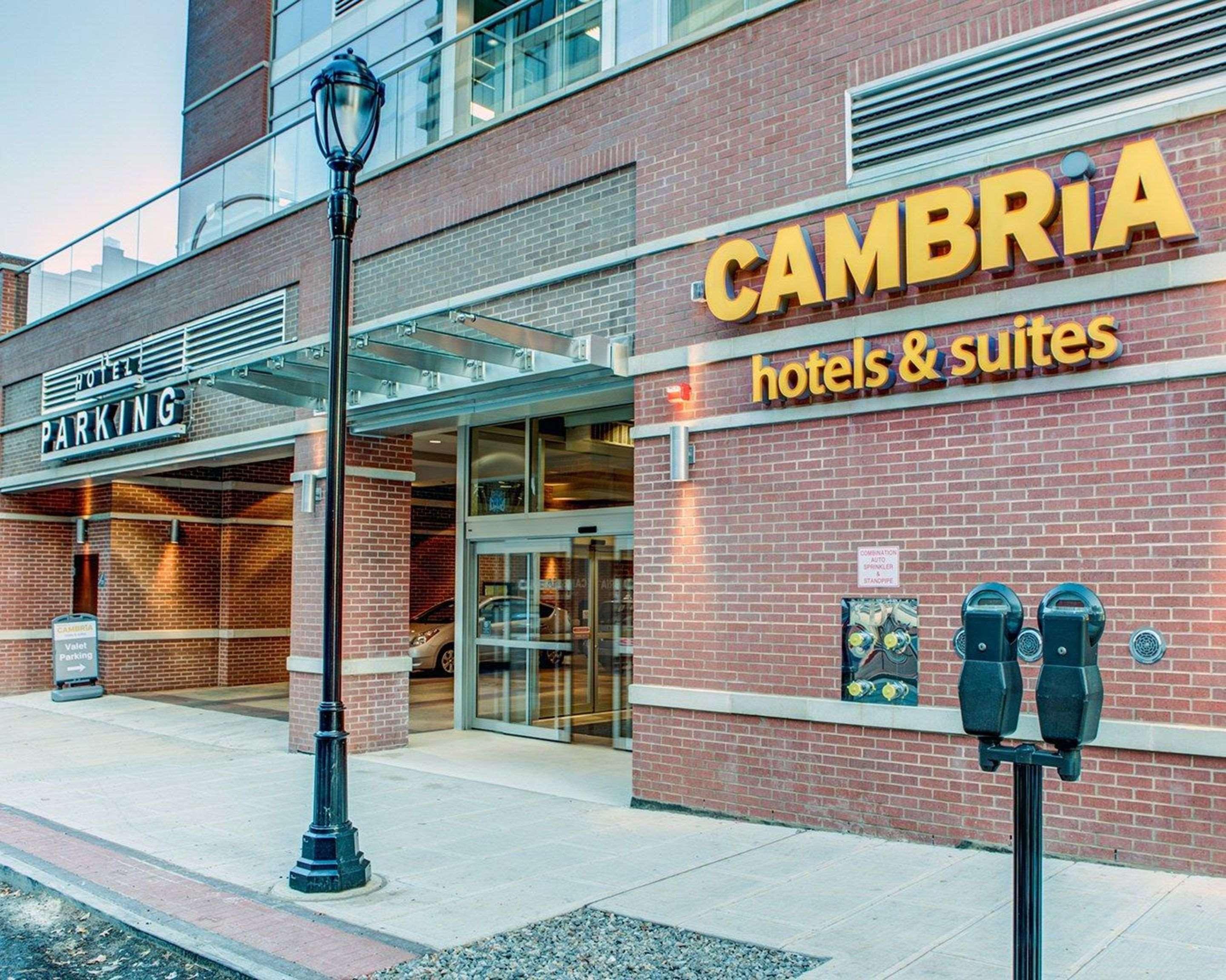 Cambria Hotel White Plains - Downtown Екстериор снимка