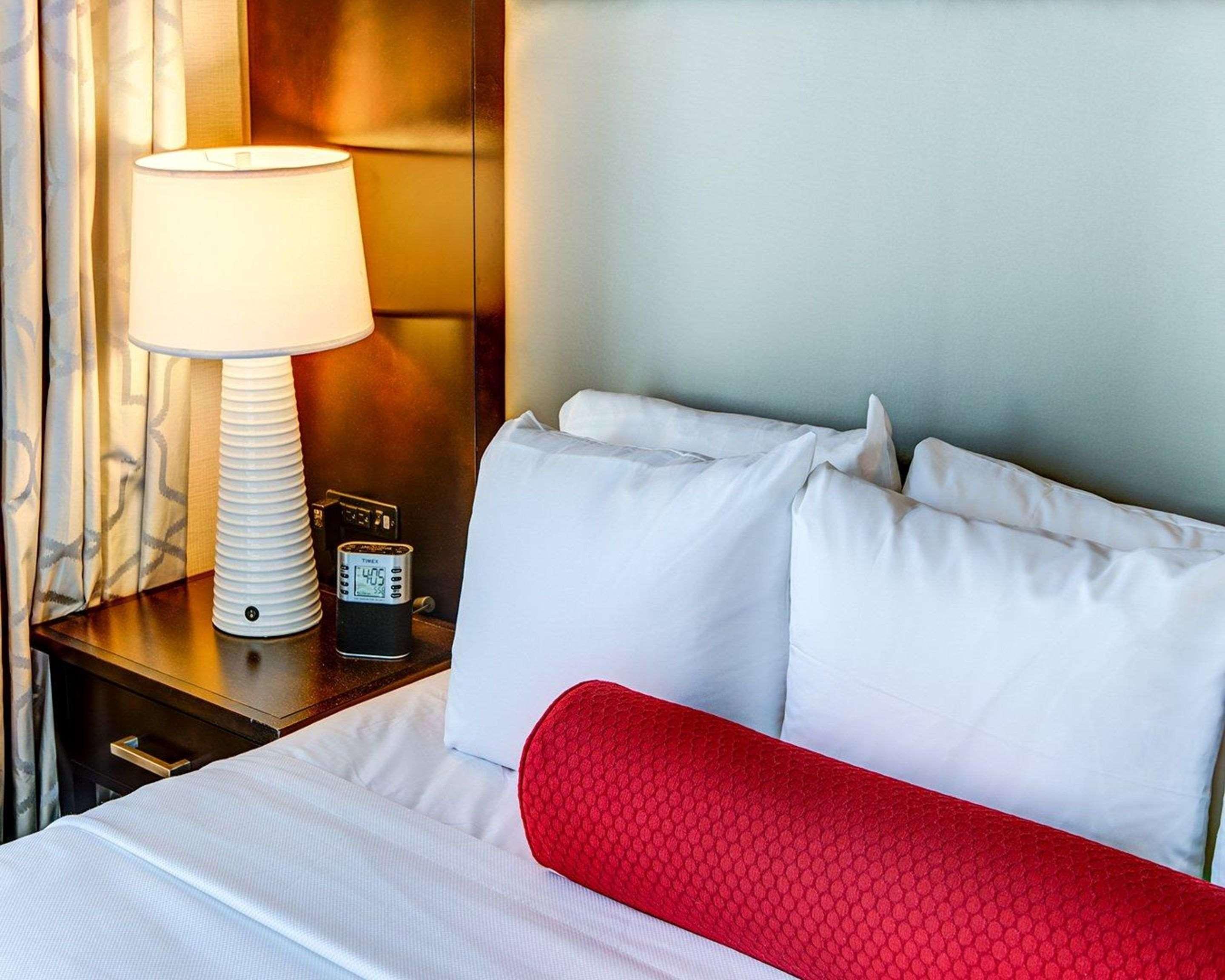 Cambria Hotel White Plains - Downtown Екстериор снимка