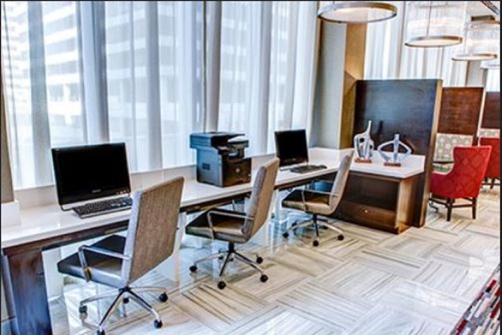 Cambria Hotel White Plains - Downtown Екстериор снимка