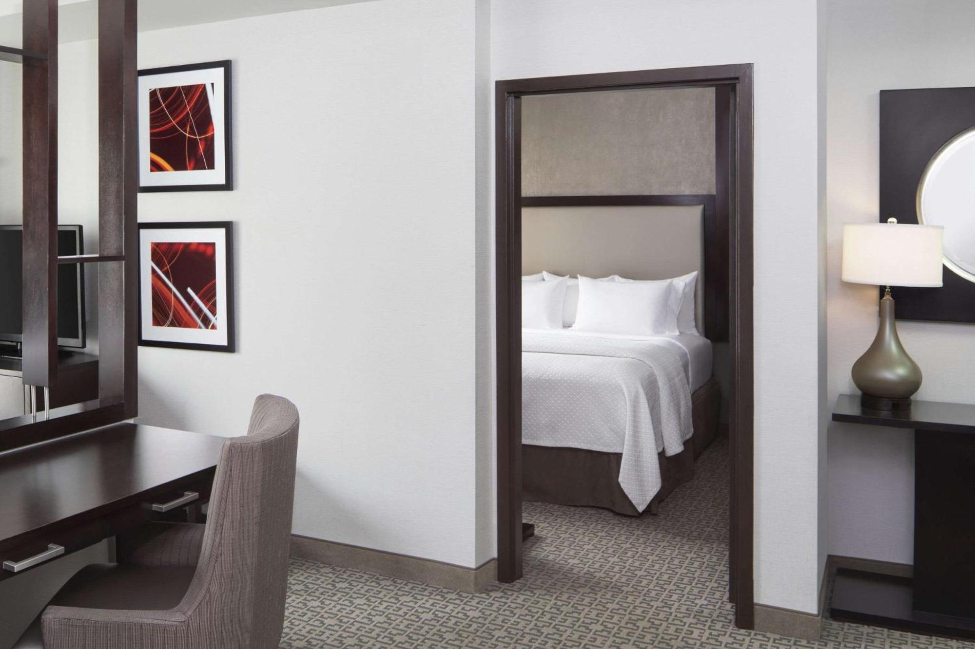 Cambria Hotel White Plains - Downtown Екстериор снимка